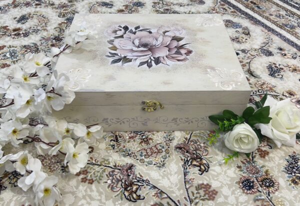 Elegance Treasure Box – Beautiful Decoupage