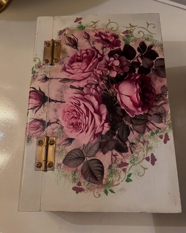 roses dummy book box - Image 3