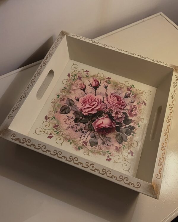 Vintage roses decoupage tray - Image 2